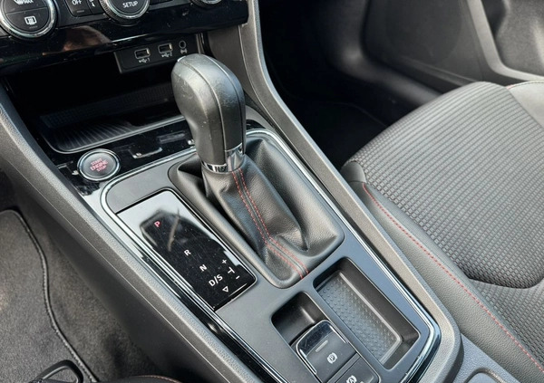 Seat Leon cena 60900 przebieg: 196000, rok produkcji 2019 z Kowary małe 466
